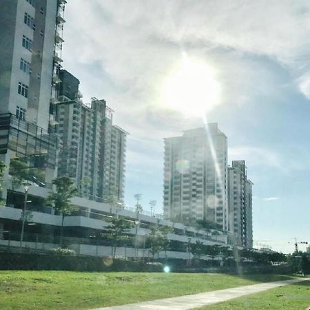Putrajaya Dwiputra 6 Plus 1 Pax Blissful Fully Air-Con Suite מראה חיצוני תמונה